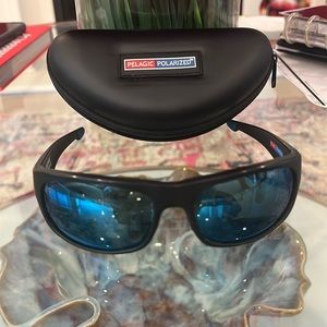 Pelagic Polarized Razor Fish Sunglasses